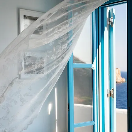 מלון Aegean Eye 3*